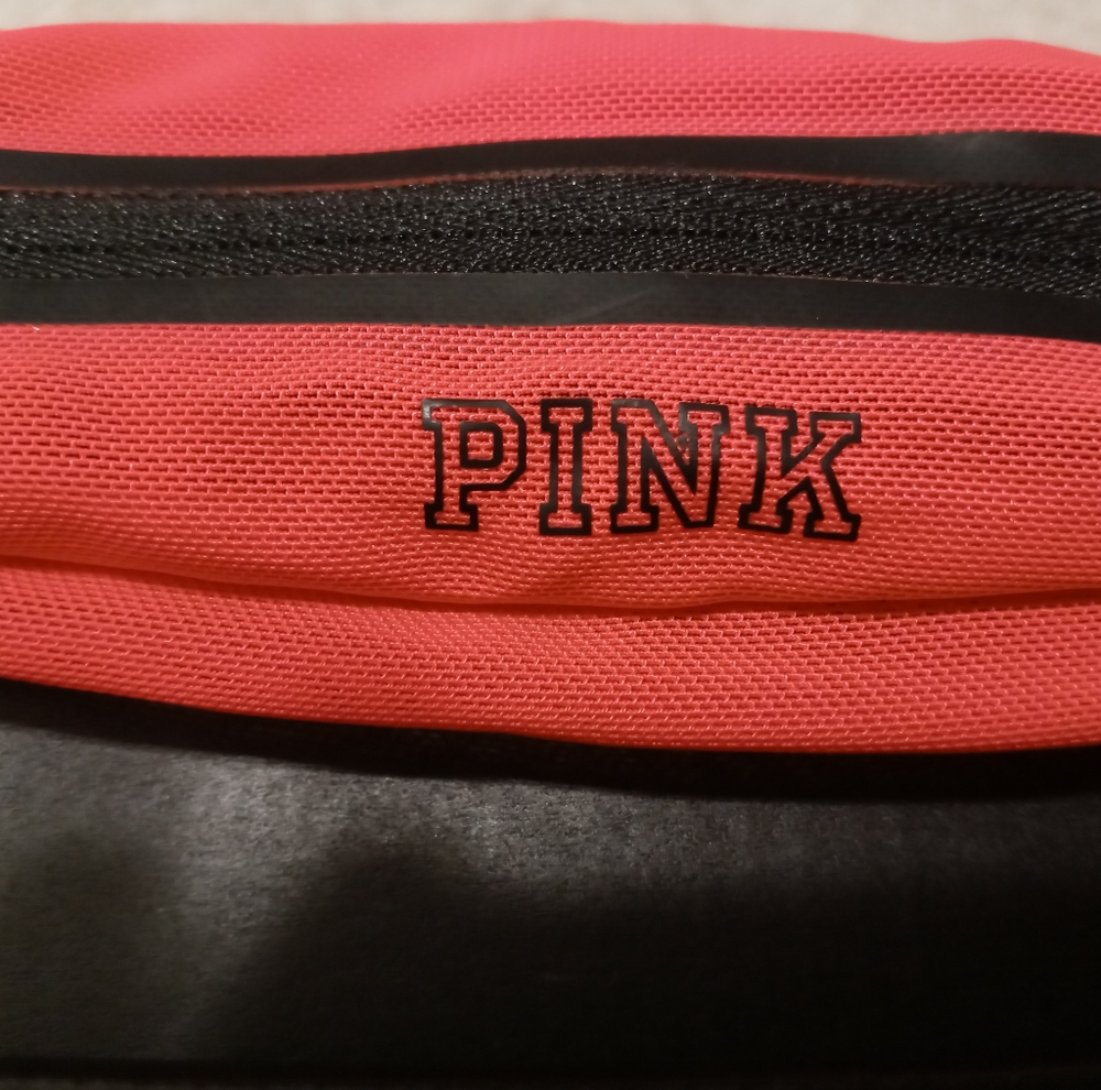 NWT Pink\ Victoria secret slim mesh fanny pack